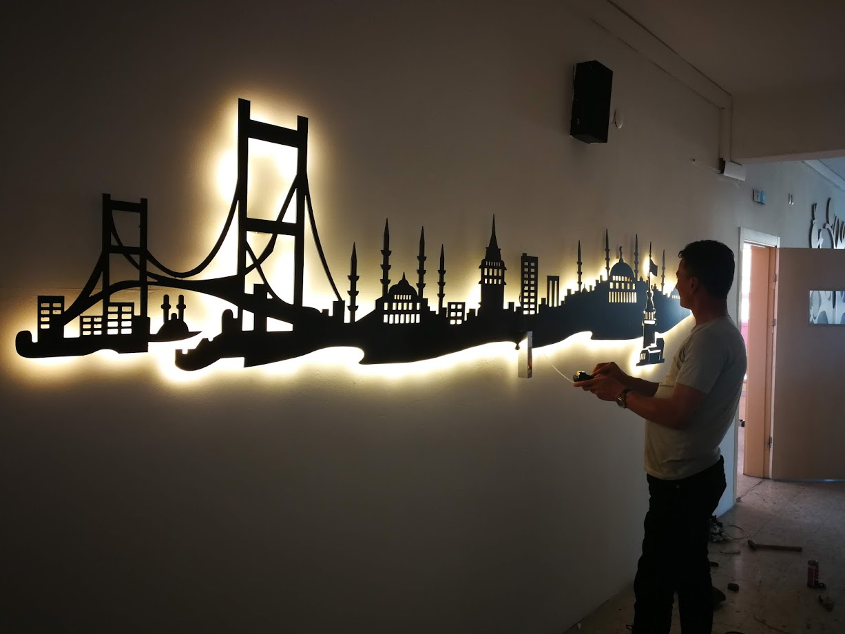 DUVAR TABLOSU  IŞIKLI